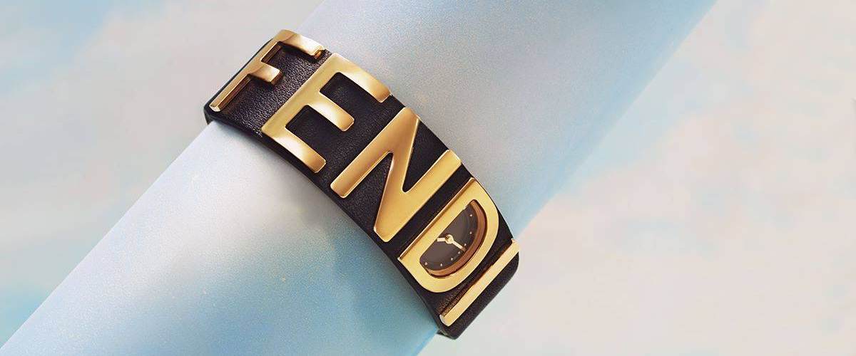 Fendigraphy Watch FENDI 醒目标识跃然腕上